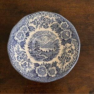 LOCHS OF SCOTLAND Royal Warwick Small Plate 5.75"